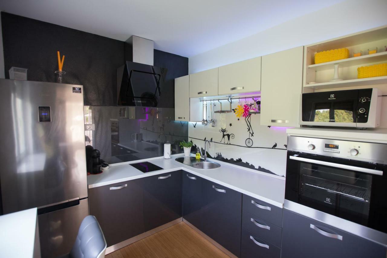 Luxury Apartment With Private Heated Pool Шибеник Екстер'єр фото